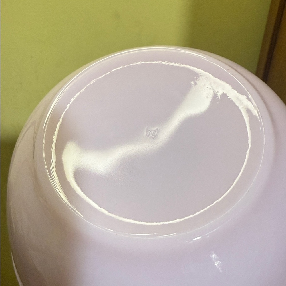 Pink glass mosser Mixing Bowl HTF - Picture 4 of 7
